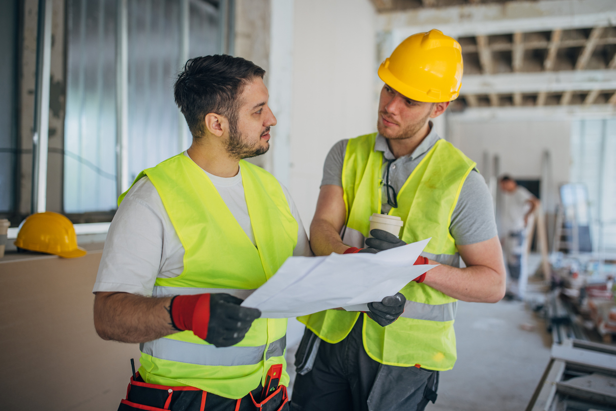 How can developers protect against liability for construction defects in Chicago site development contracts?